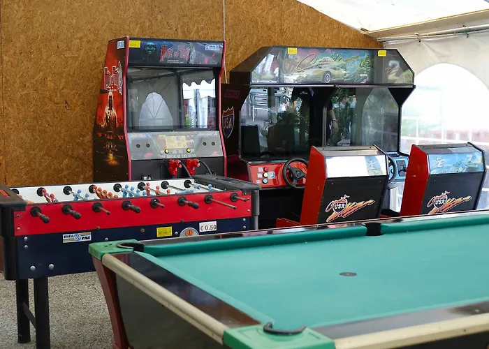 אתר קמפינג Rialto Village קמפלטו